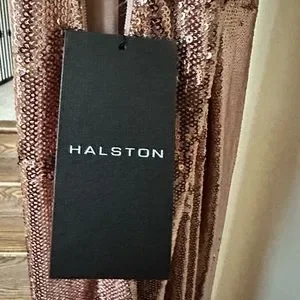 HALSTON Women's Madden Sequin Gown - Formal Dress With Twist Back Detail